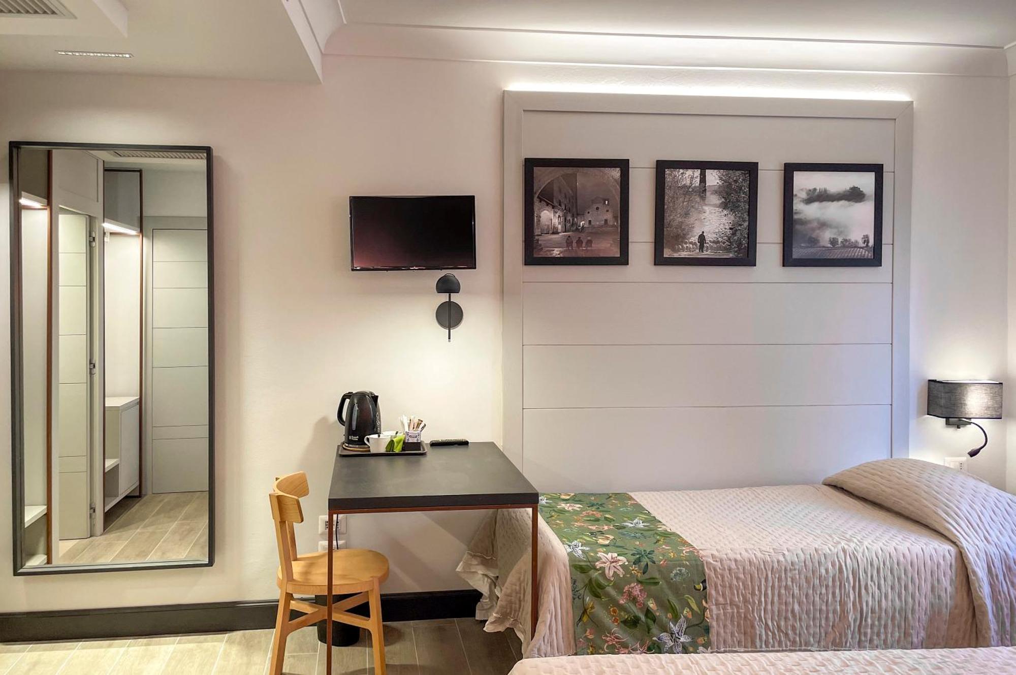 Duccio Nacci Rooms- Guesthouse San Gimignano Buitenkant foto